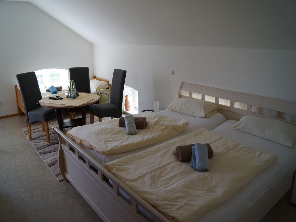 ホテル Gasthuus Ulenhoff Westoverledingen 部屋 写真